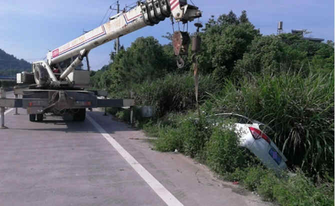 平城区重载吊车救援